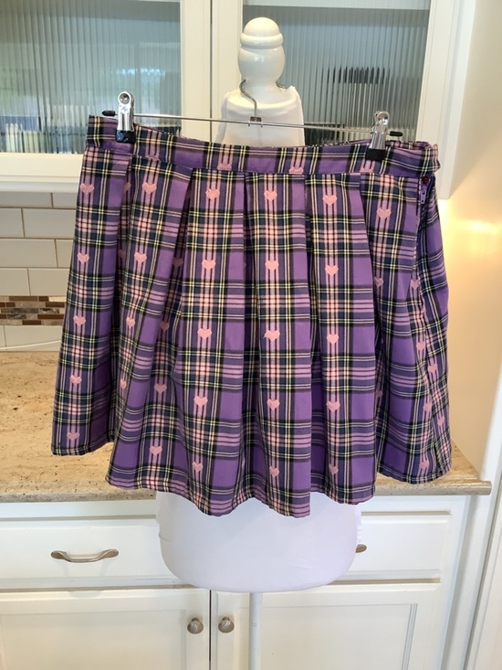 Hot Topic Dresses & Skirts - Hot Topic Purple Plaid & Pink Hearts Pleated Skirt Size XL